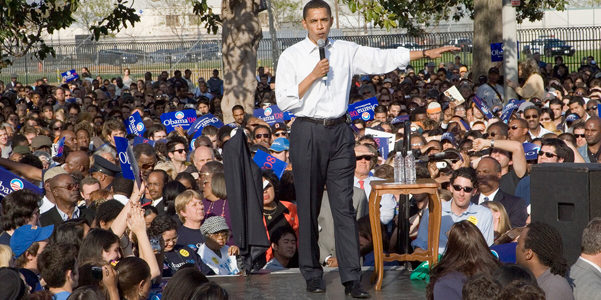 Photo of Barack Obama speaking at a 2008 campaign rally in Los Angeles