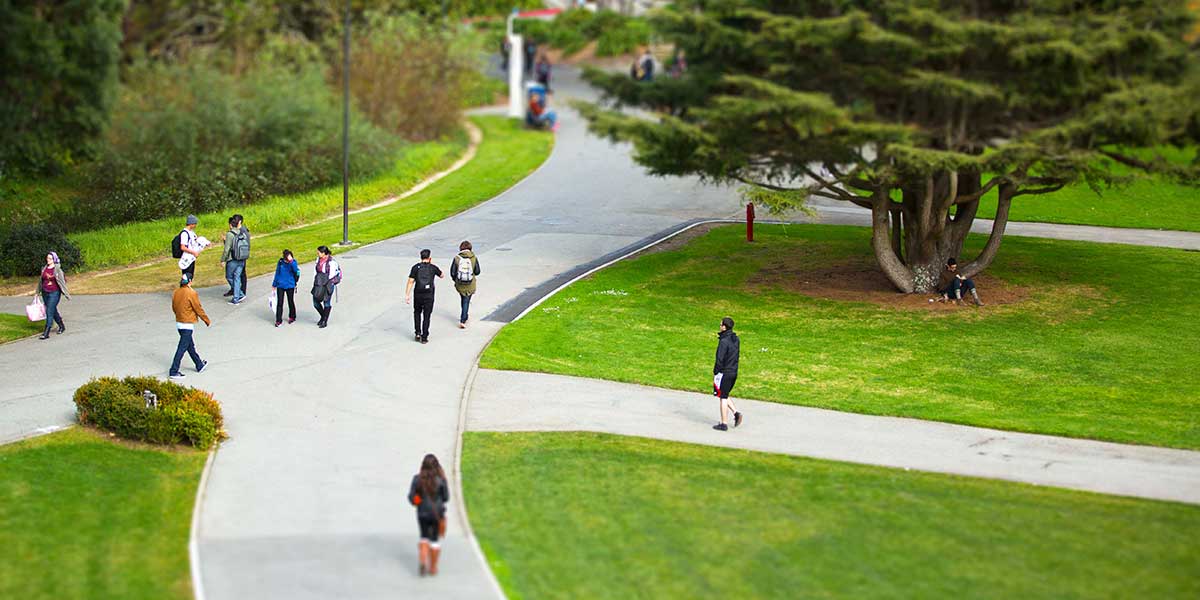 Photo of students walking on quad at San Francisco State